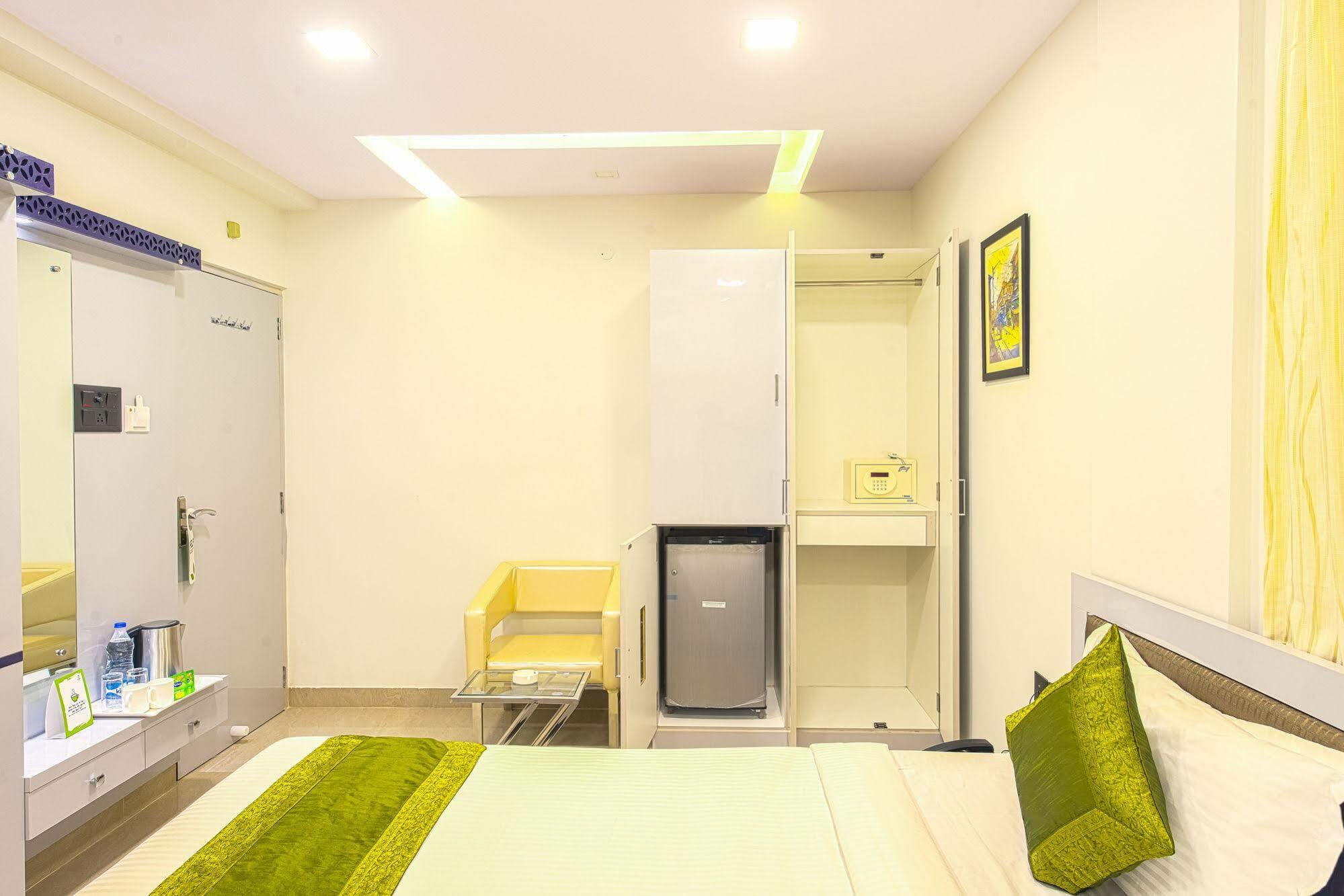 Treebo Orion Sapphire, Beck Bagan Hotel Kolkata